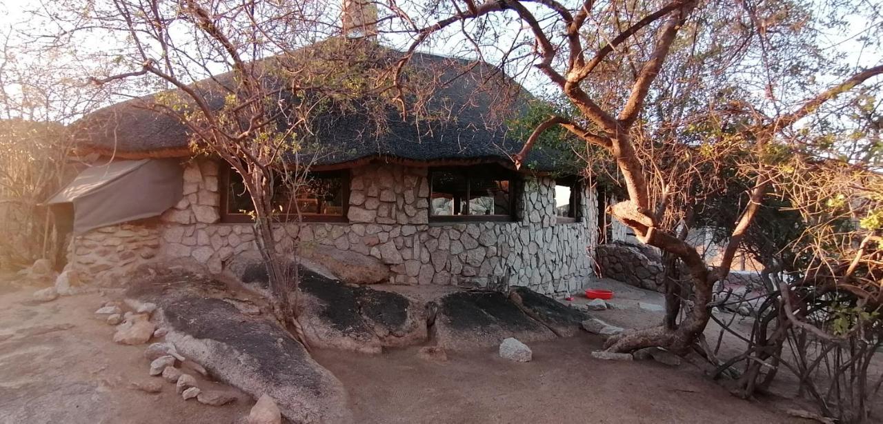 Ondudu Safari Lodge Omaruru Extérieur photo